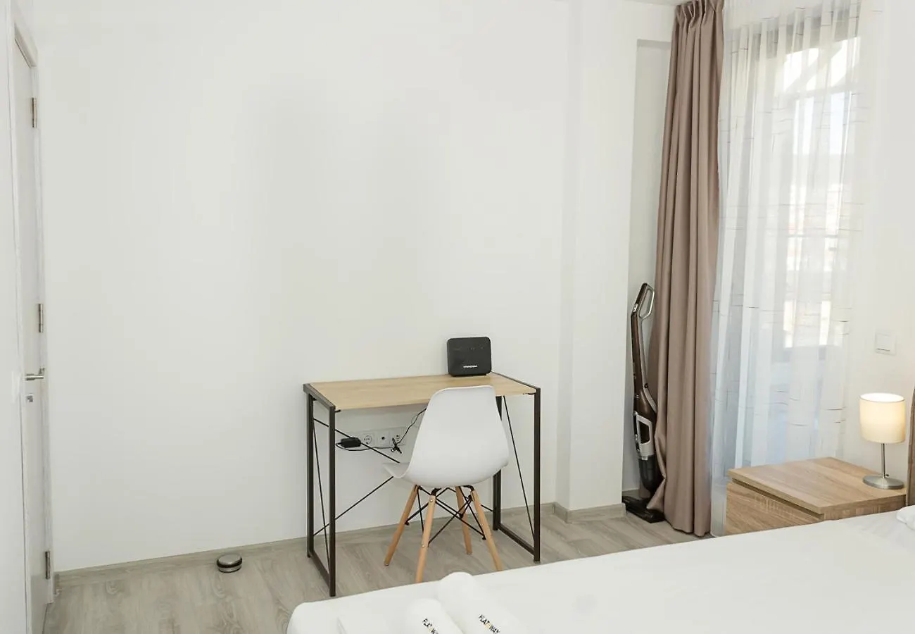 Apartment Modern Haven In Varna Retreat With Chic Ambiance By Flat Mаnager