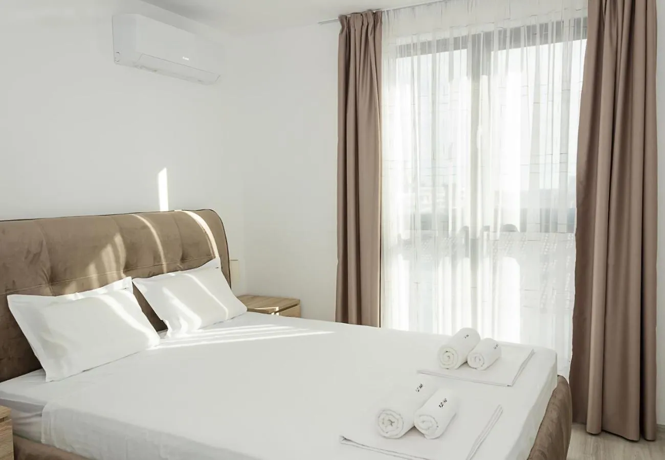 Modern Haven In Varna Retreat With Chic Ambiance By Flat Mаnager